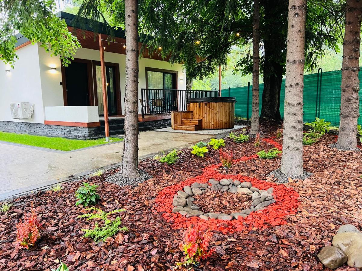 Wrzos Resort & Wellness **** Domki Caloroczne แวงก์เยียร์สกา กูร์กา ภายนอก รูปภาพ